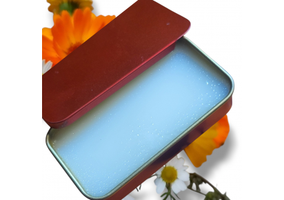 Бальзам для потрісканої шкіри з маслом какао в баночці