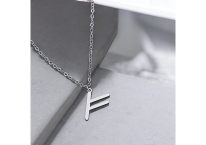 Руна Феху на цепочке – амулет для процветания и успеха Кулон с руной Феху на цепочке – символ богатства и гармонии