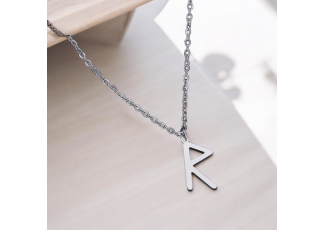 Кулон с руной Райдо на цепочке Кулон с руной Райдо на цепочке