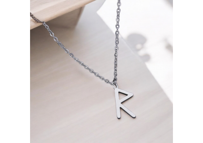 Руна Райдо на цепочке – талисман для вдохновения и перемен Кулон с руной Райдо на цепочке – символ гармонии и пути