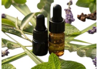 Набор эфирных масел от комаров и мошек