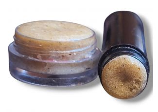 Натуральний скраб для губ Натуральний скраб для губ